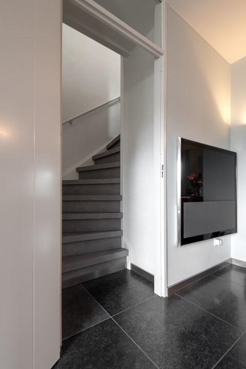 vicstairs-tarkett-rock-dark-grey-25111--29-klein_20230420162126695