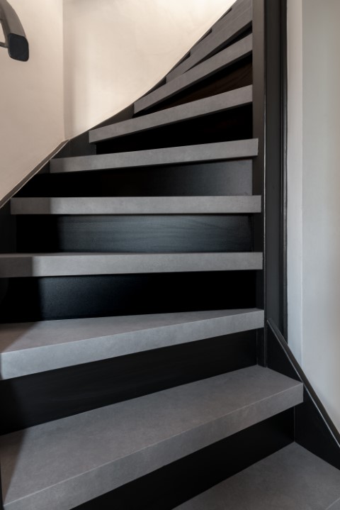 vicstairs-tarkett-rock-dark-grey-25111--22-klein_20230420162251369