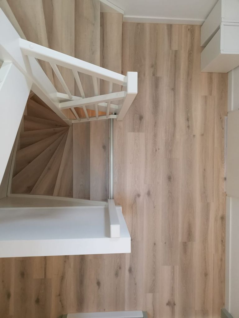 tk-forest-oak-natural-vicstairs_20240723121012322