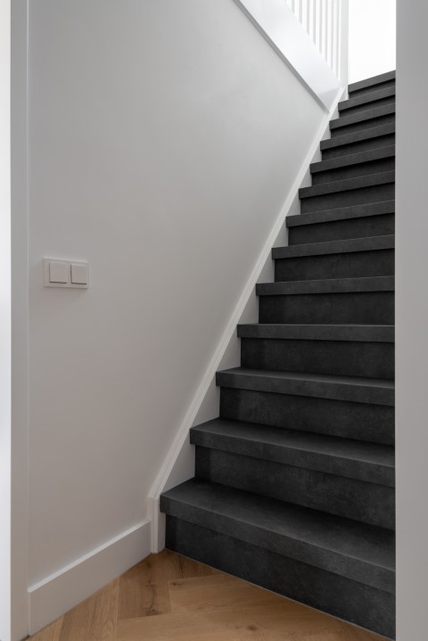 vicstairs-tarkett-rock-anthracite-25112--5-klein_20230419092525251