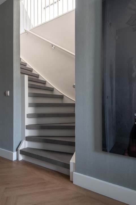 vicstairs-tarkett-rock-dark-grey-25111--8-klein_20230419092622827